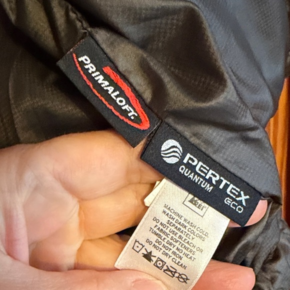 REI Women's Dark Grey Packable Puffer Jacket - Picture 11 of 13
